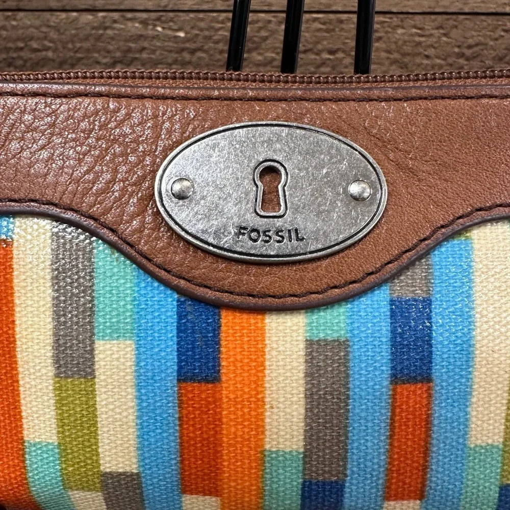 Fossil Key-Per Multicolor Canvas Leather Wristlet Clutch